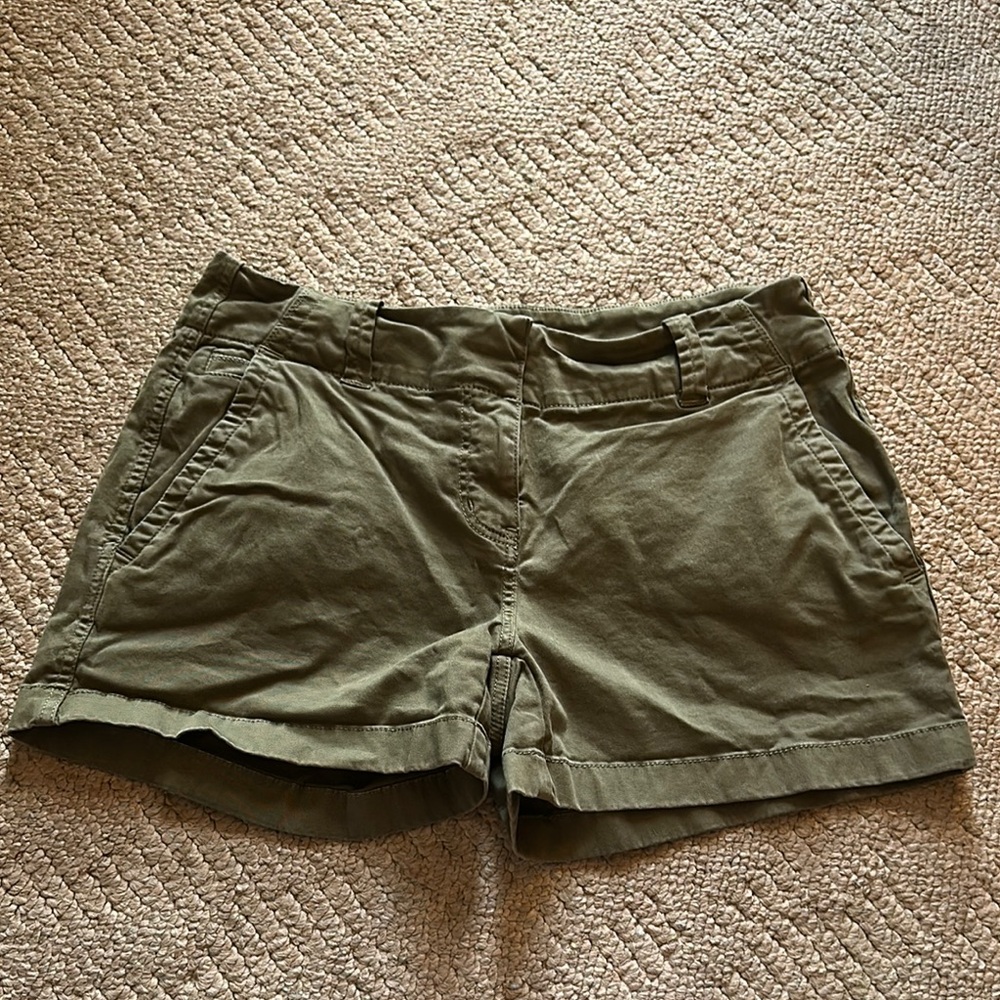 Vineyard Vines Green Cargo Shorts Classic Style